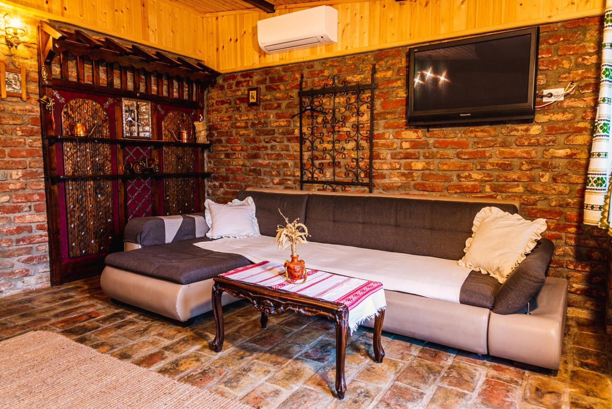 Casa Soseco 호텔 Orşova 외부 사진